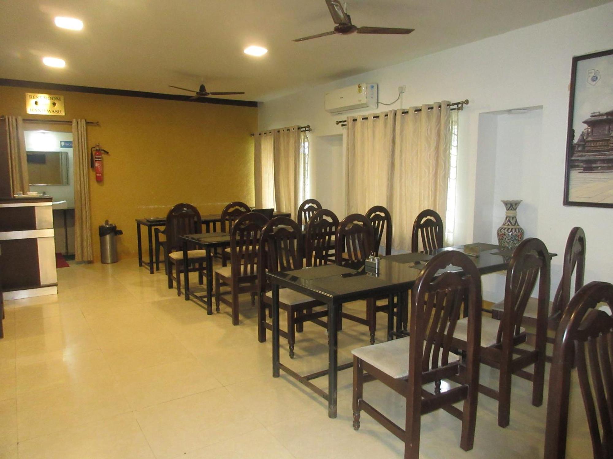 Kstdc Hotel Mayura Velapuri Belur Belur  Exterior foto